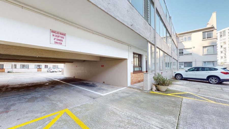 2 Bedroom Property for Sale in Summerstrand Eastern Cape